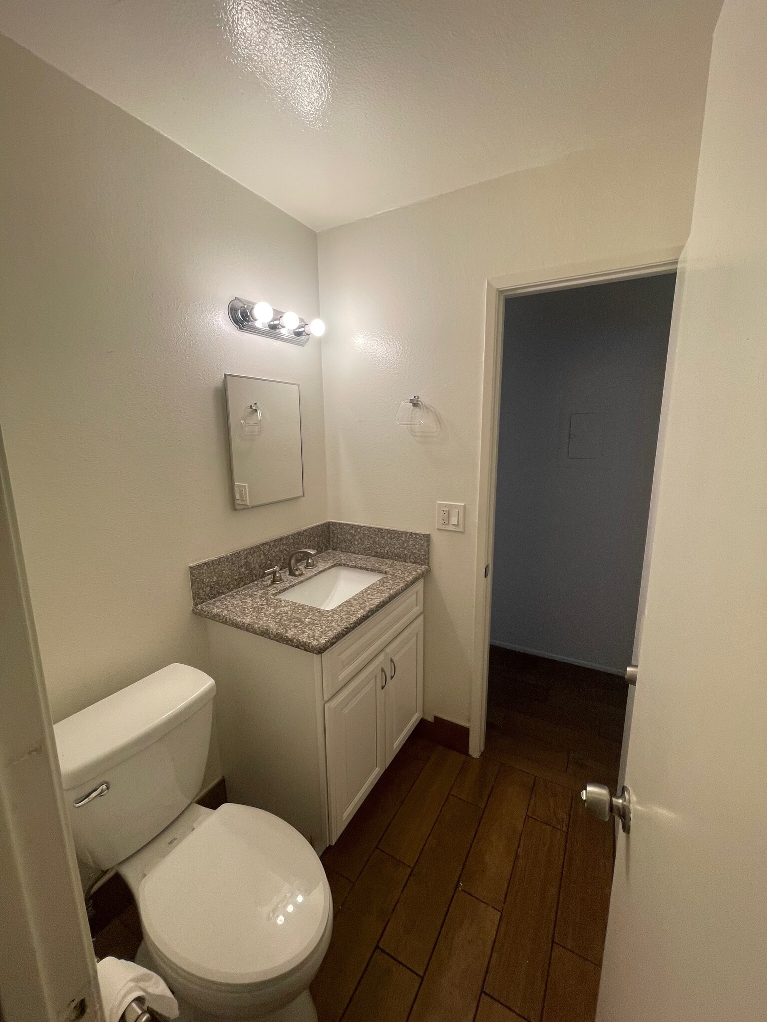 Building Photo - 7741 Newman Ave