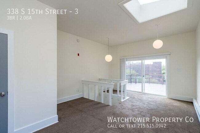 Building Photo - 338 S 15th St