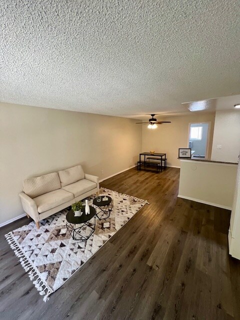 Building Photo - 18445 Collins St