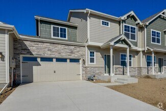 Building Photo - Beautiful 3 Bedroom, 2.5 Bath 2 Story Town...