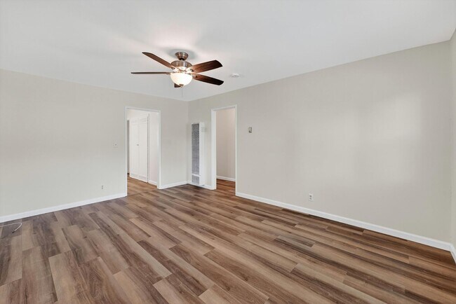 Building Photo - Charming Fullerton Cul-de-Sac Home with Large Yard & Detached Garage