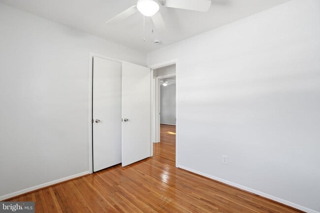 Building Photo - 6427 Pima St