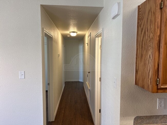 Building Photo - 1501 Justin Lp