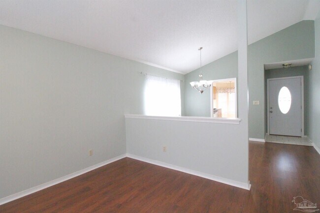 Building Photo - 8154 Treetop Ln