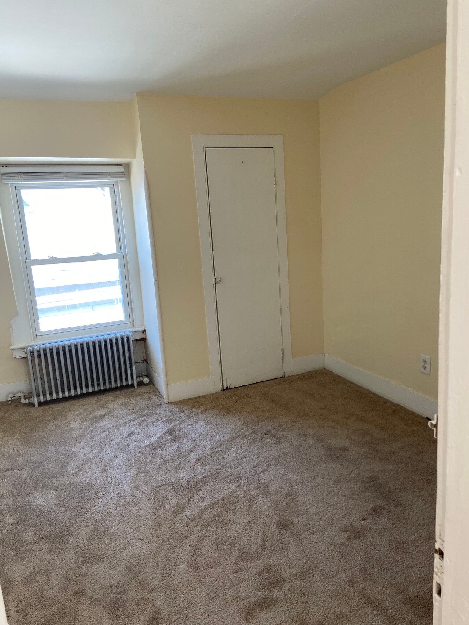 Bedroom 1 - 842 State St