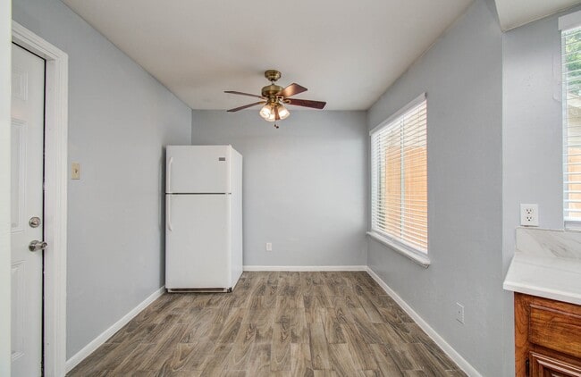 Building Photo - 6326 Briar Terrace Dr