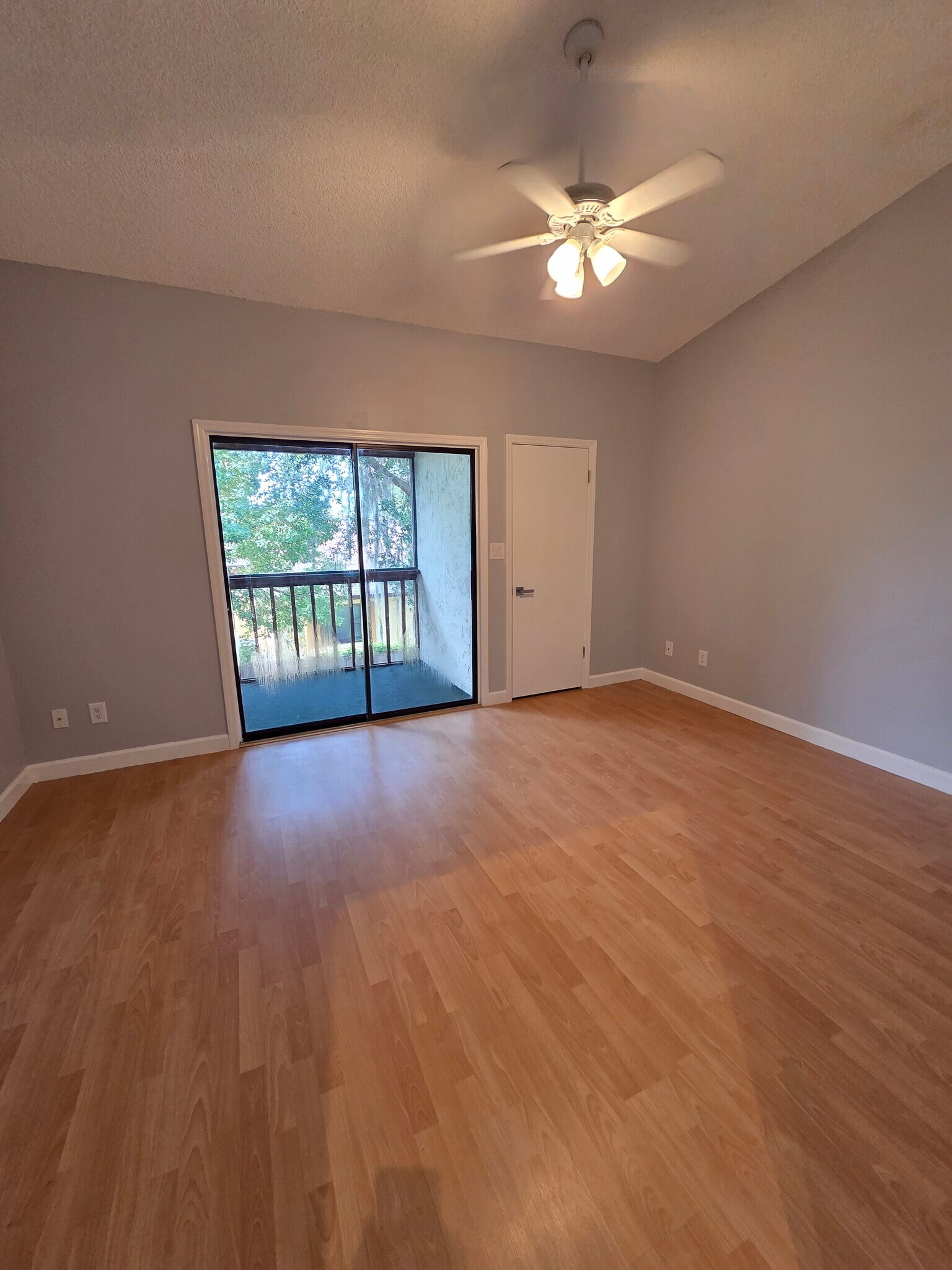 Building Photo - 1862 Foxhall Cir