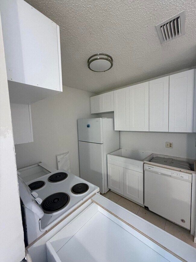 Building Photo - 26 Crossings Cir