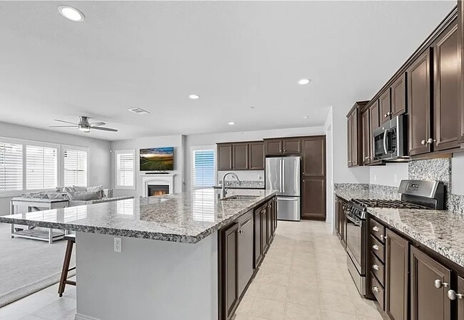 Building Photo - 40580 Sunflower Rd