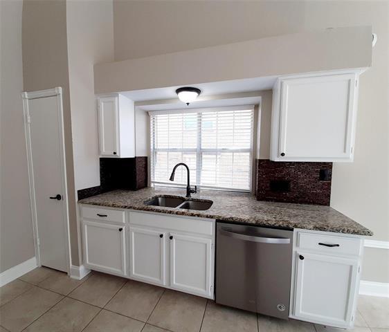 Building Photo - 8202 Weatherly Dr