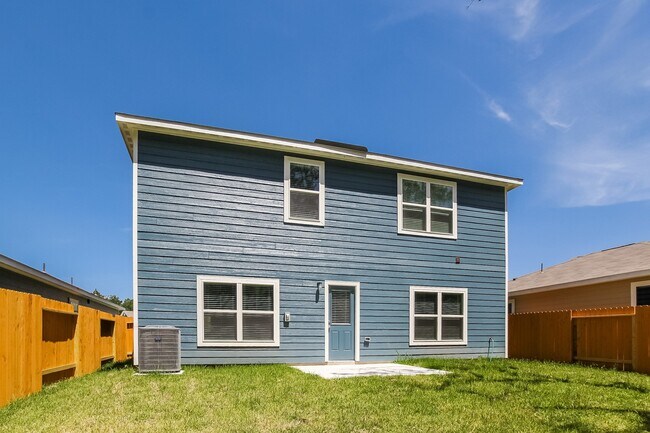 Building Photo - 23079 Bellini Dr