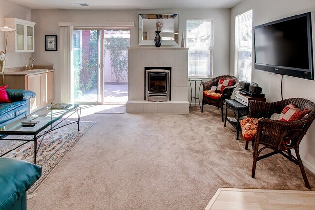Primary Photo - 29 Giacomini Rd
