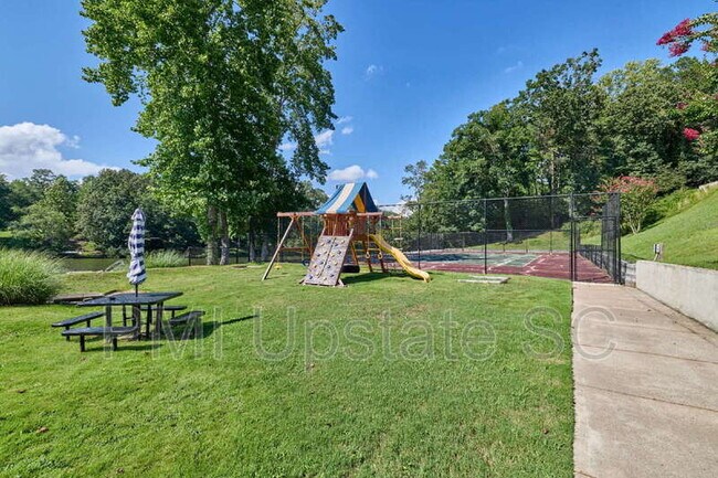 Building Photo - 98 Topsail Ct