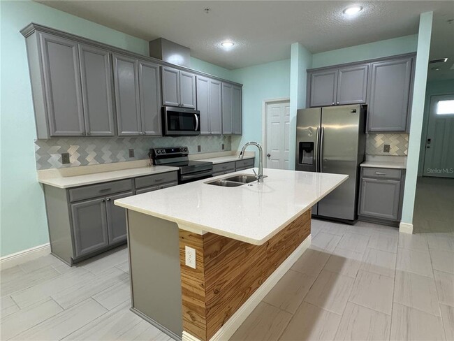 Building Photo - 9743 Amber Chestnut Wy