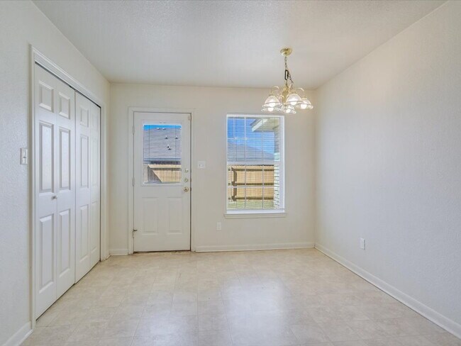 Building Photo - 3805 El Paso Dr