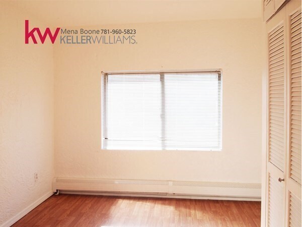 Building Photo - 12 Hadley Pl