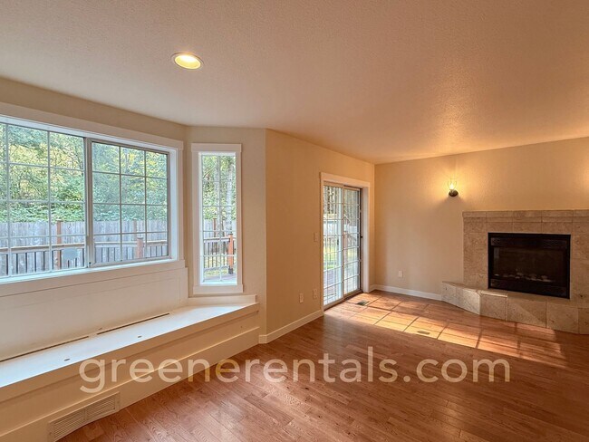 Building Photo - Beautiful 4BD/2.5BA West Olympia Home in Quiet Neighborhood