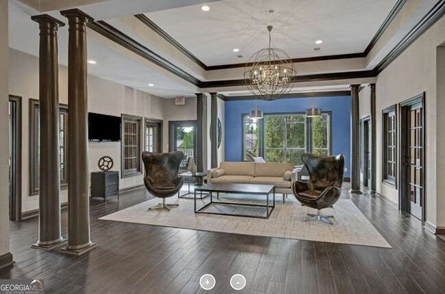 Building Photo - 7150 Peachtree Dunwoody Rd NE