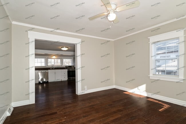 Building Photo - 121 Franke Ave