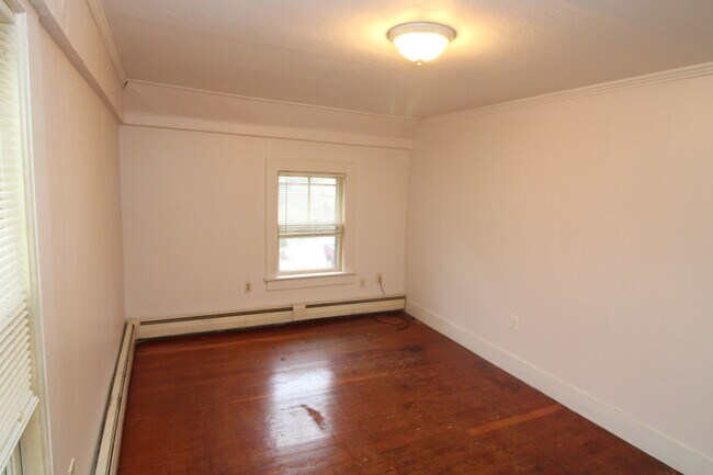 Building Photo - 6 Smith Ct