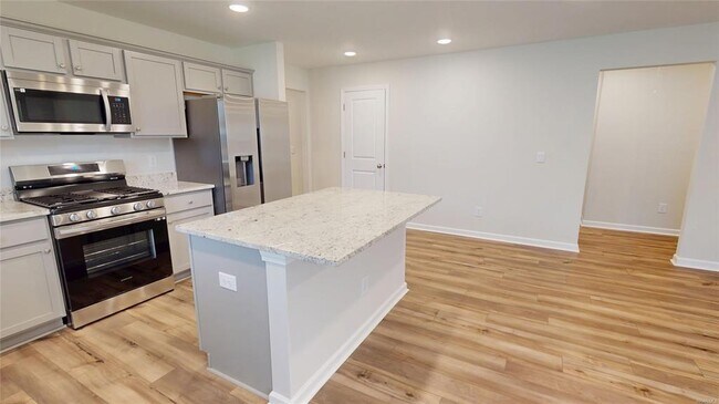 Building Photo - 172 Laila Wy