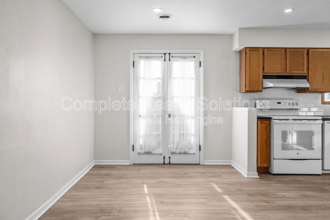 Building Photo - 1503 Wexford Ave