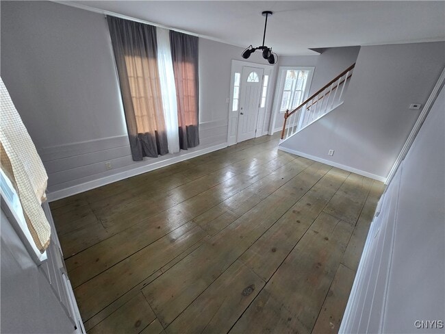 Building Photo - 205 Elmbrook Dr