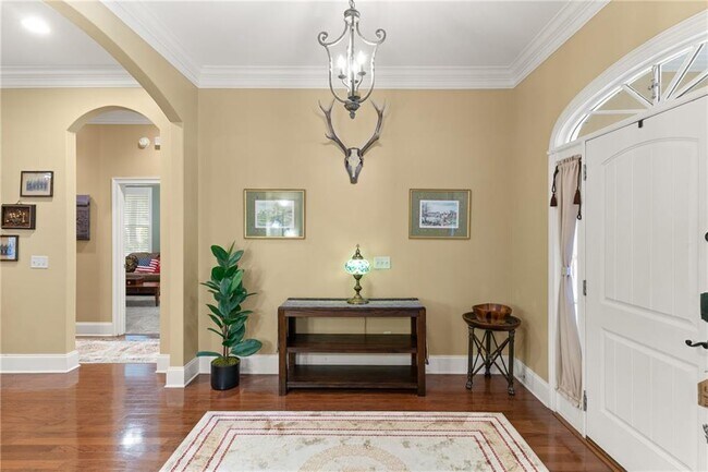 Building Photo - 111 Chinquapin Dr
