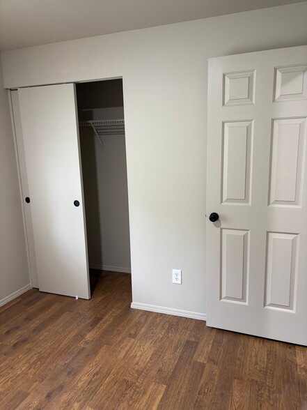 Building Photo - 1385 Graham Dr