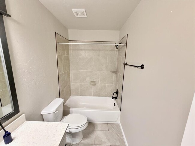 Building Photo - 3004 NW 183rd St