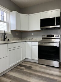 Building Photo - 2053 Ohio Ave