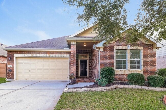 Primary Photo - 2548 Blue Heron Cir