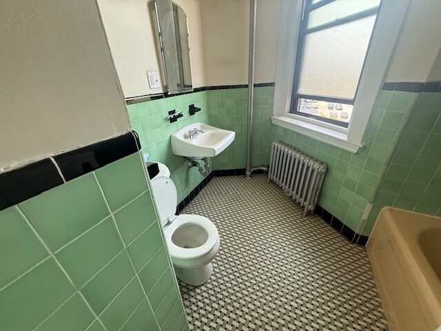Building Photo - 504 Beacon St