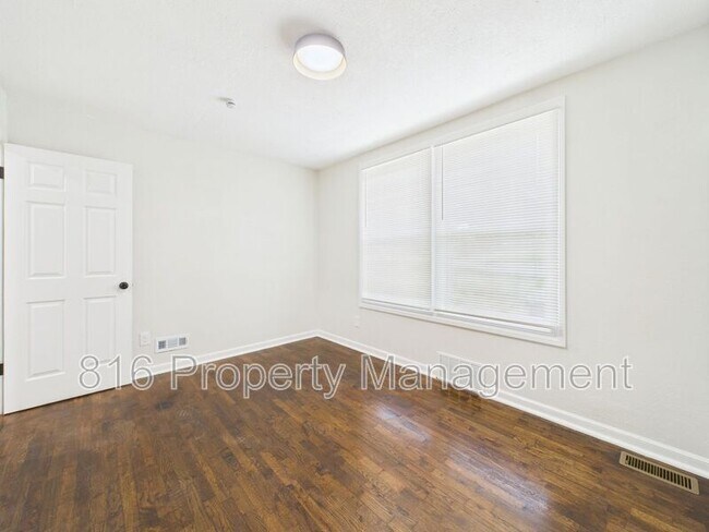 Building Photo - 8404 E 47th Terrace