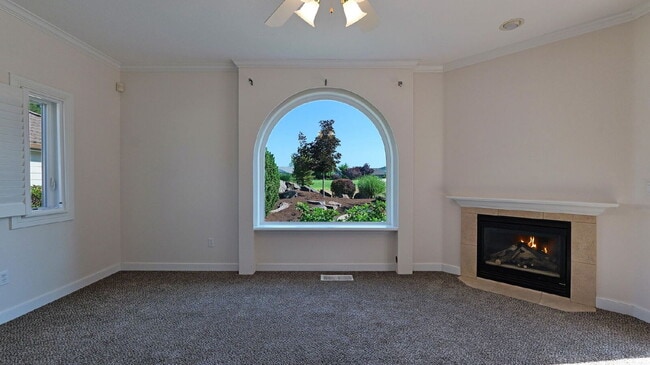 Building Photo - 143 Pine Lake Dr