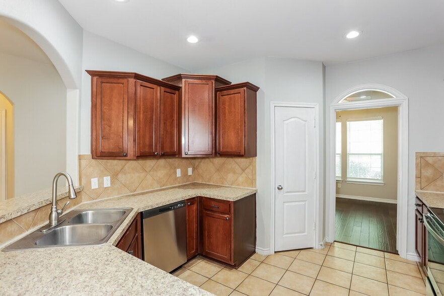 Building Photo - 4309 Twinleaf Dr