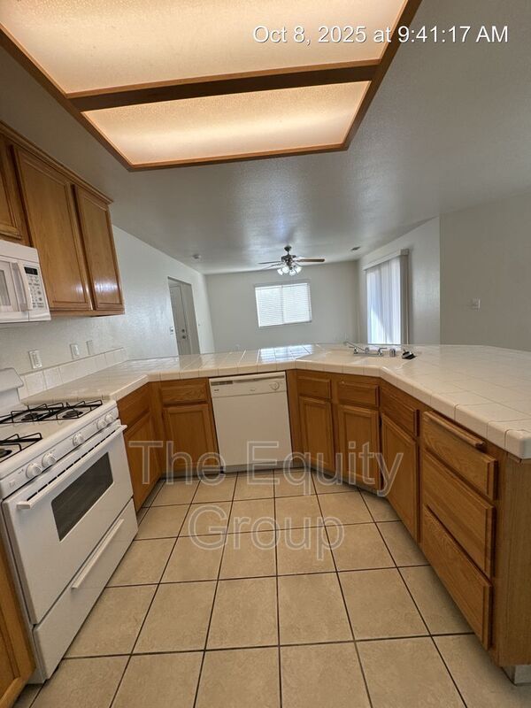 Building Photo - 2846 N Zachary St