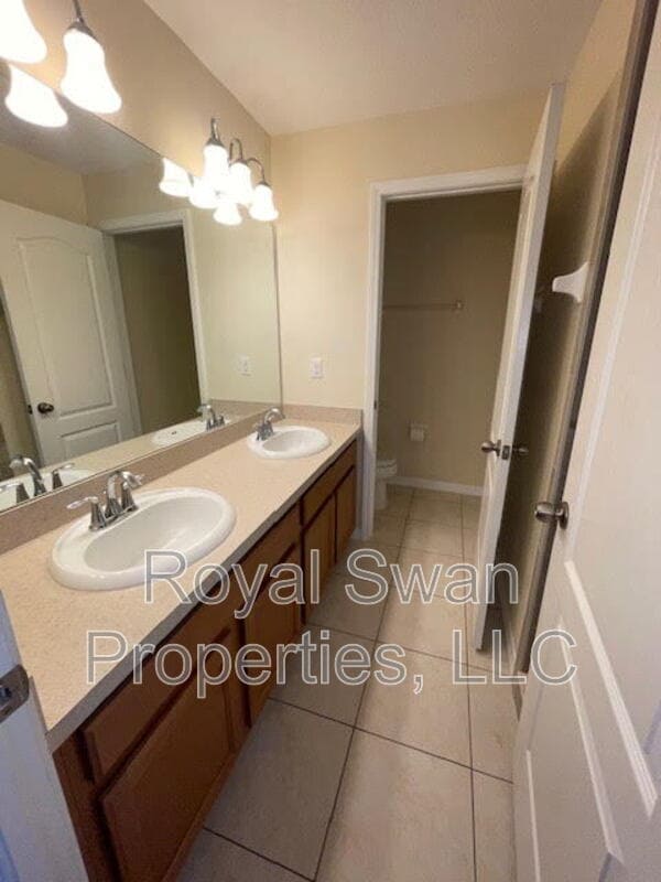 Building Photo - 4217 Winding Vine Dr
