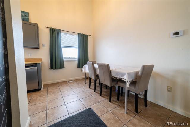 Building Photo - 974 S Zeno Way