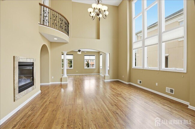 Building Photo - 86 Davinci Dr