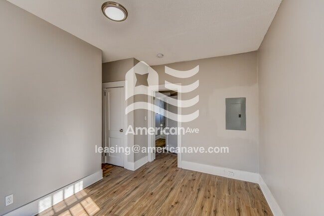 Building Photo - 1833 31st St Ensley