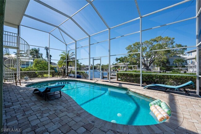 Building Photo - 3858 Riviera Cir