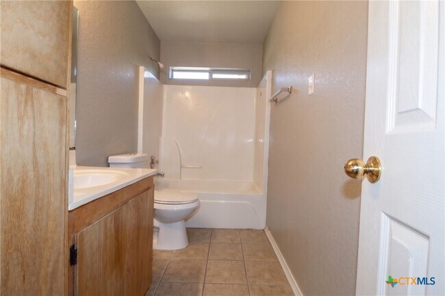 Building Photo - 304 Jeff Gordon Dr