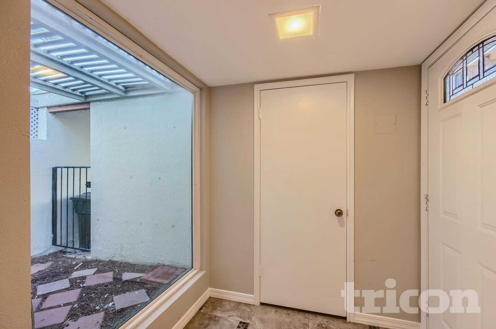 Building Photo - 13605 N 24th Ave