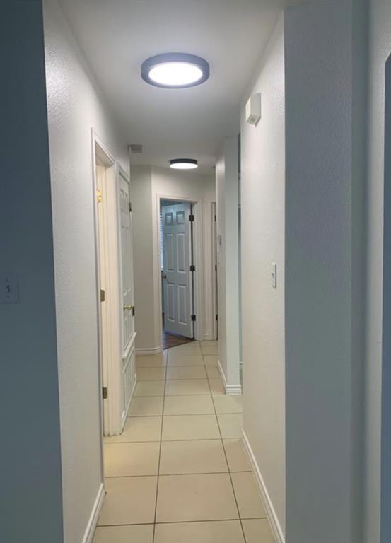 Building Photo - 805 Settlement St