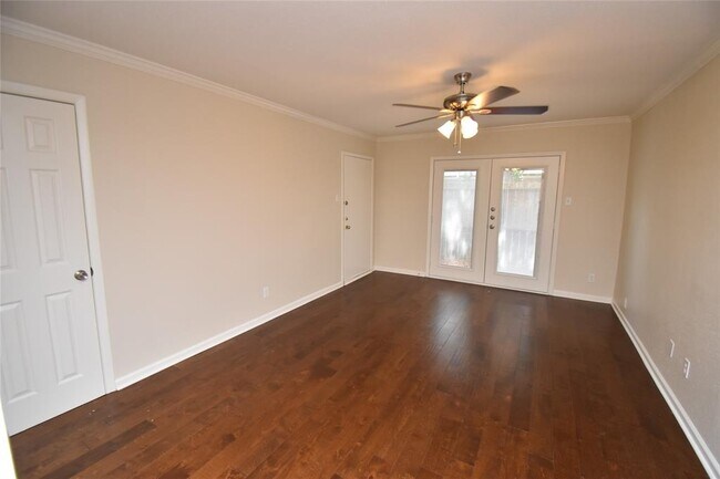 Building Photo - 4040 San Felipe St