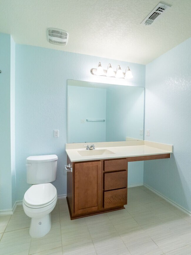 Building Photo - 2056 Brandywine Dr