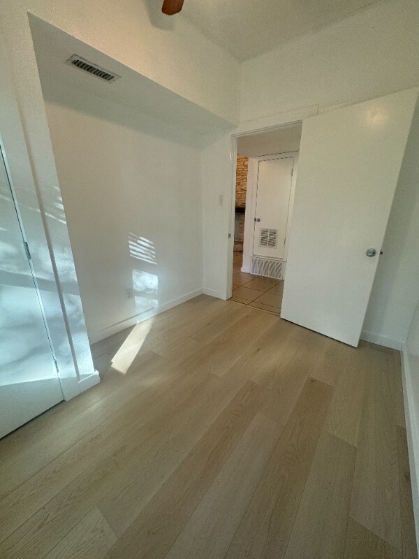 Building Photo - 5000 Cottonwood Cir
