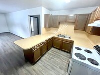 Building Photo - Rarely Available 1 bed, 1 bath