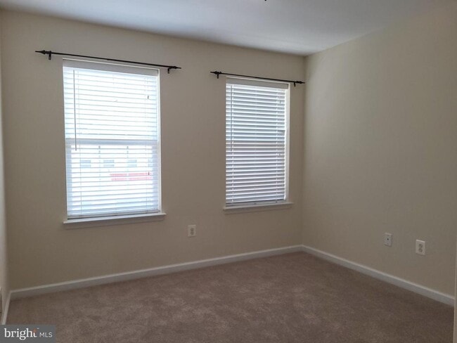 Building Photo - 8618 Stone Hill Ln